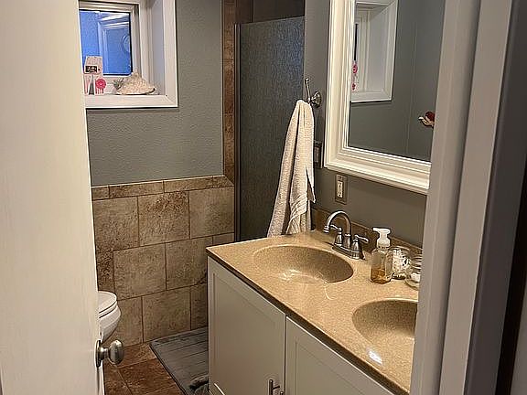 4th image of 1858 N 15th St