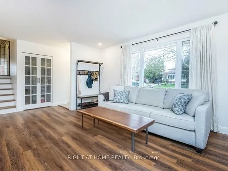 90 Chapple Hill Rd S #UPPER — Photo 2