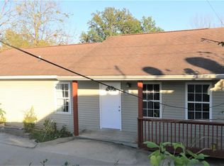 4825 Brecht Ln, Godfrey, IL 62035
