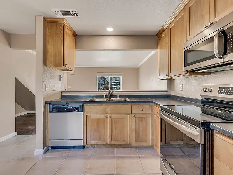 4296 Clay St — Photo 4