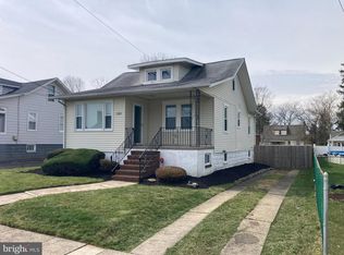 30 N Lippincott Ave, Maple Shade, NJ 08052