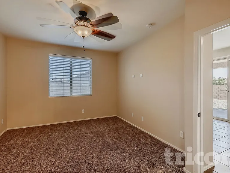 16833 W Moreland St — Photo 6