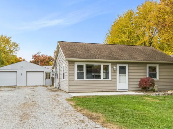 184 Sturm St, New Haven, IN 46774