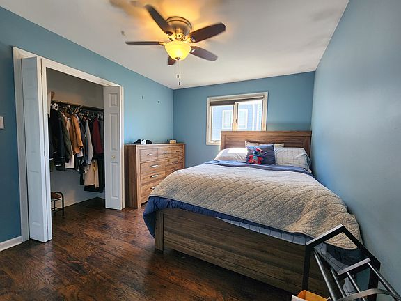 Bedroom #3 with queen bed