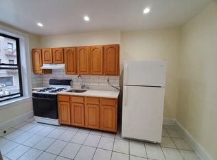 30-43 34th St #A2, Astoria, NY 11103