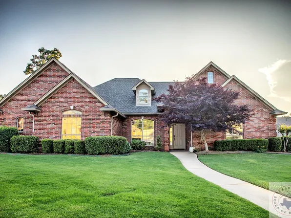 6911 Manor Crest Dr, Texarkana, AR 71854