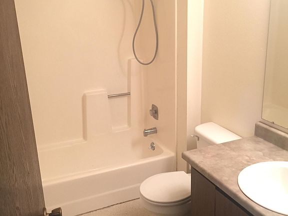 4th image of 424 161st St S Unit 5