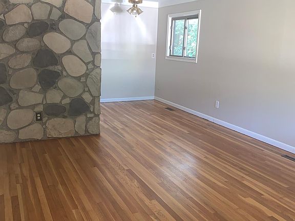 3rd image of 5670 Bedford St