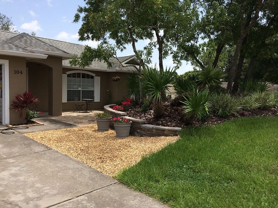 1st image of 104 Wild Forrest Dr