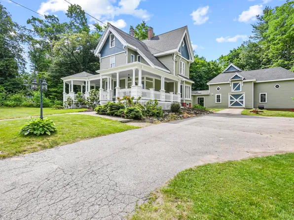 11 Palmer Avenue, Plaistow, NH 03865