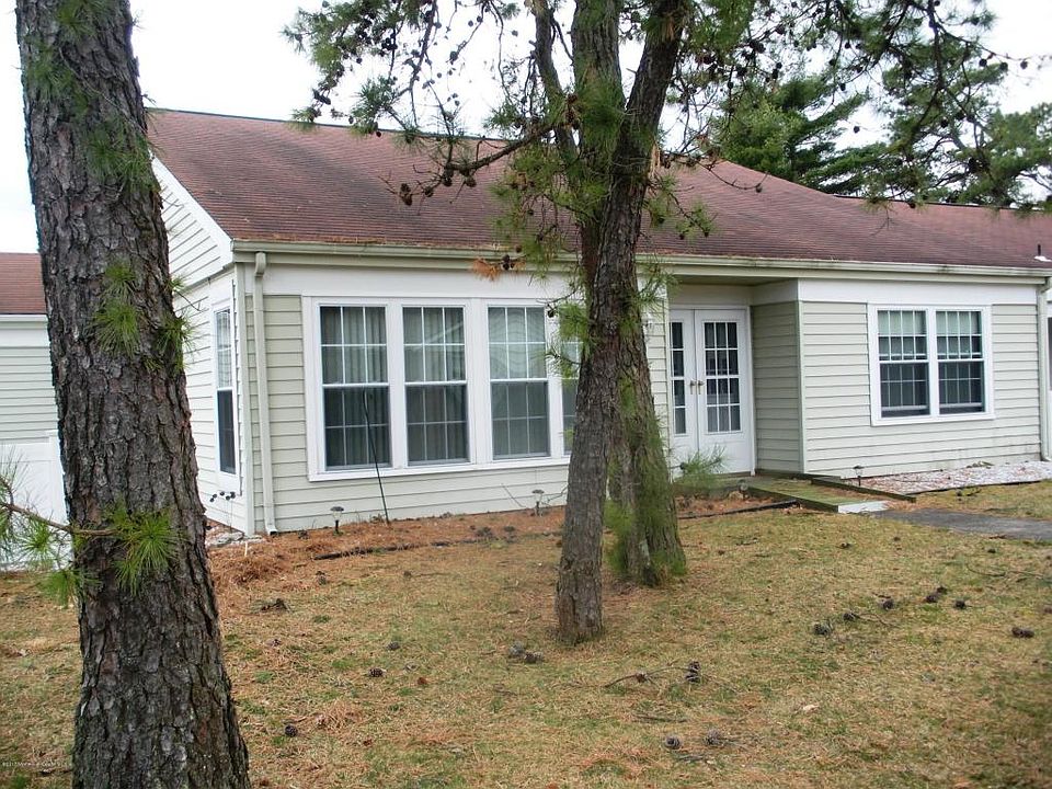 1st image of 511B Tiffany Ln #B