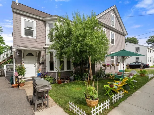 48 Pleasant St, Ayer, MA 01432
