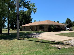 9300 County Road 1620, Fitzhugh, OK 74843