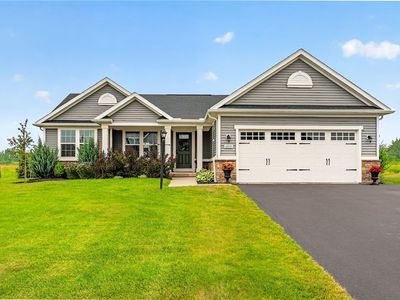 6010 Ivory Dr, Farmington, NY, 14425
