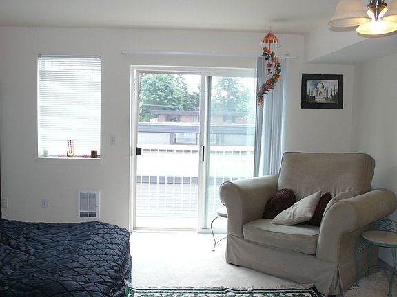 Living Area with southern exposure deck