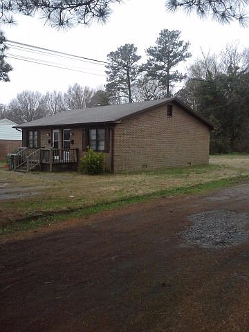 1st image of 1007 Oakley Ave