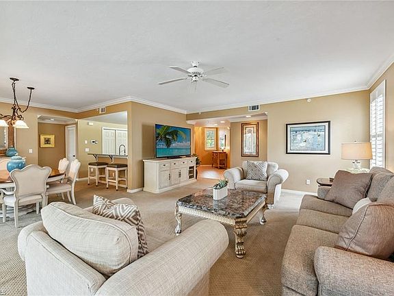 4th image of 760 Waterford DR #201