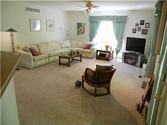 4th image of 121 Grove Mansion Way