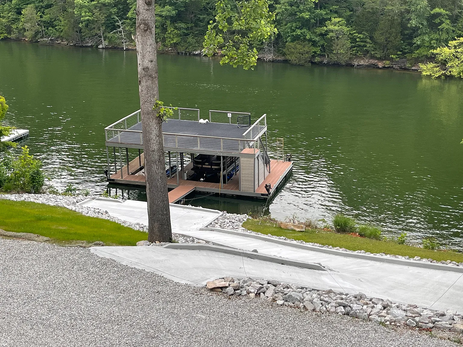 4 bed, $3,000 — Photo 2