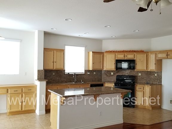 5th image of 11782 Dellwood St