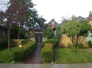 1094 N Orangewood Ave, Clovis, CA 93611