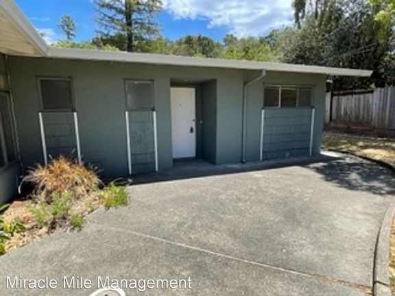 2nd image of 565 Sunset Pkwy Unit 565