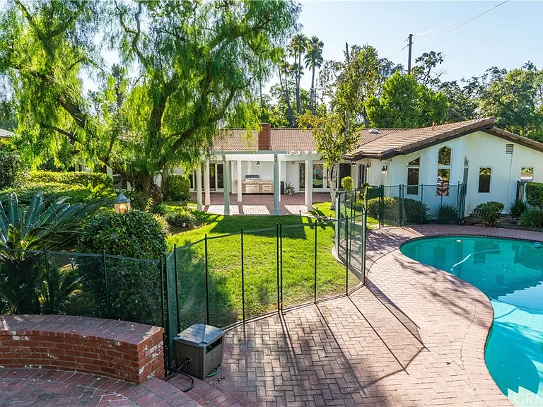 5054 Encino Ave — Photo 7