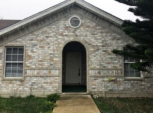 1014 Fairway Dr, Mission, TX 78572