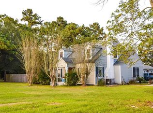 18313 Ednie Ln, Greenwell Springs, LA 70739
