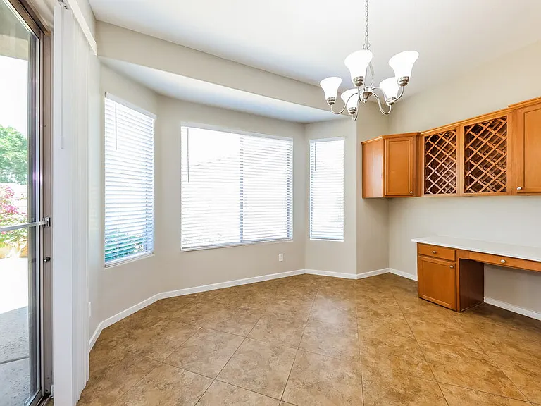 1812 E South Mountain Ave — Photo 6