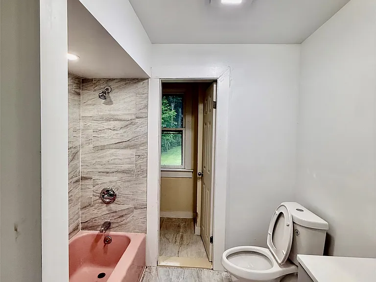 9 Carhart Ave — Photo 9