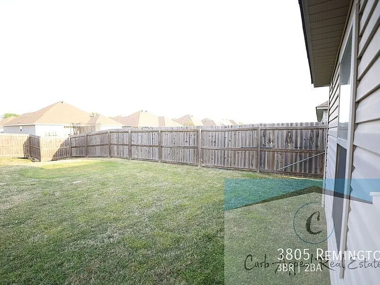 3805 Remington Dr — Photo 3