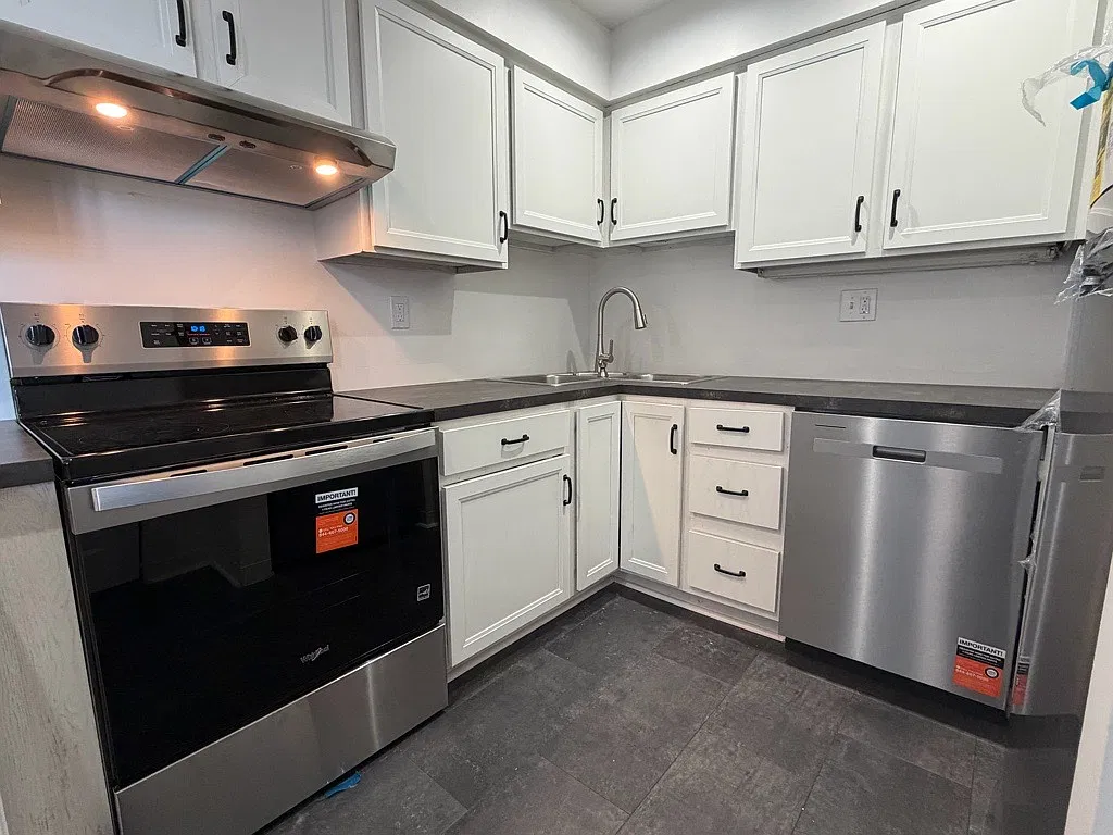 2 bed, $1,650 — Photo 3