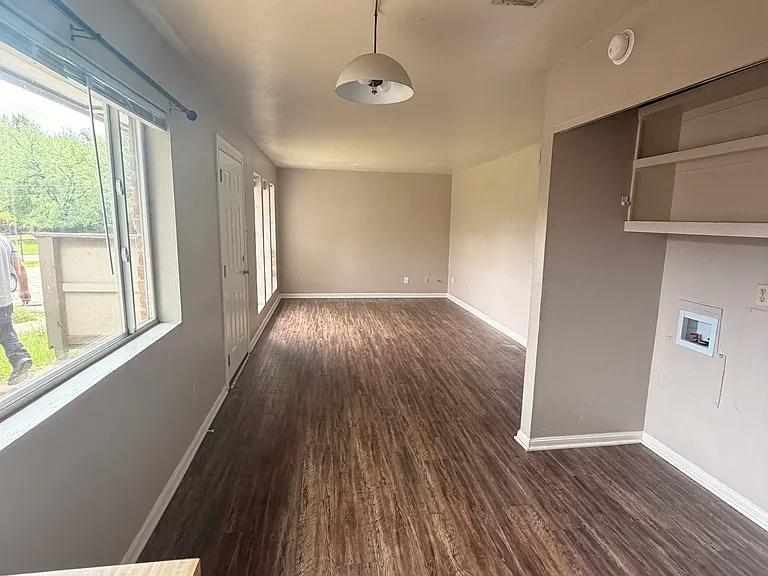 703 1/2 E Center St #1 — Photo 5