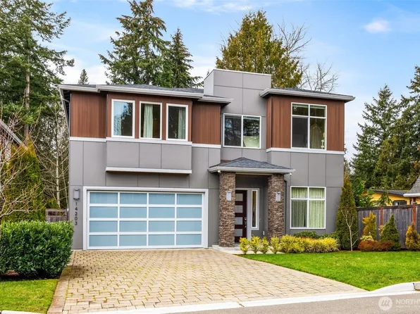14203 79th Avenue NE, Kirkland, WA 98034