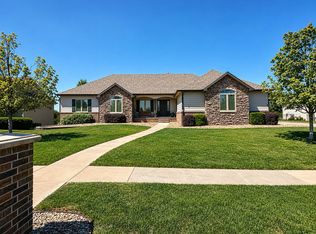 2301 Pinecrest Cir, Salina, KS 67401