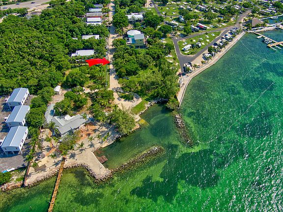 3rd image of 144 Dorsett Dr