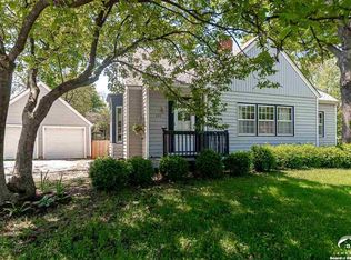131 E 23rd St, Lawrence, KS 66046