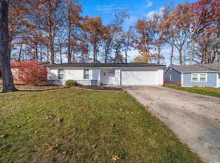 7025 Salge Dr, Fort Wayne, IN 46835