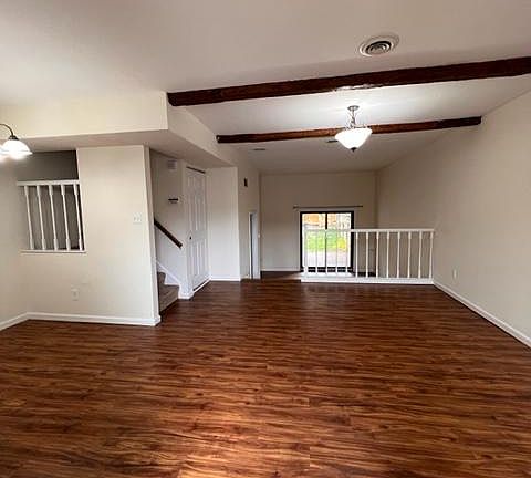 3rd image of 1704 Sequoia Ct