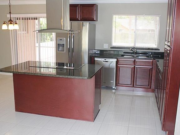 3rd image of 9402 Buxton Ct