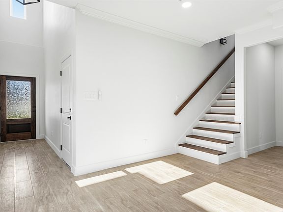 3rd image of 1517 Avenue D