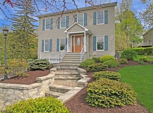 212 W Chrystal St, Randolph, NJ 07869