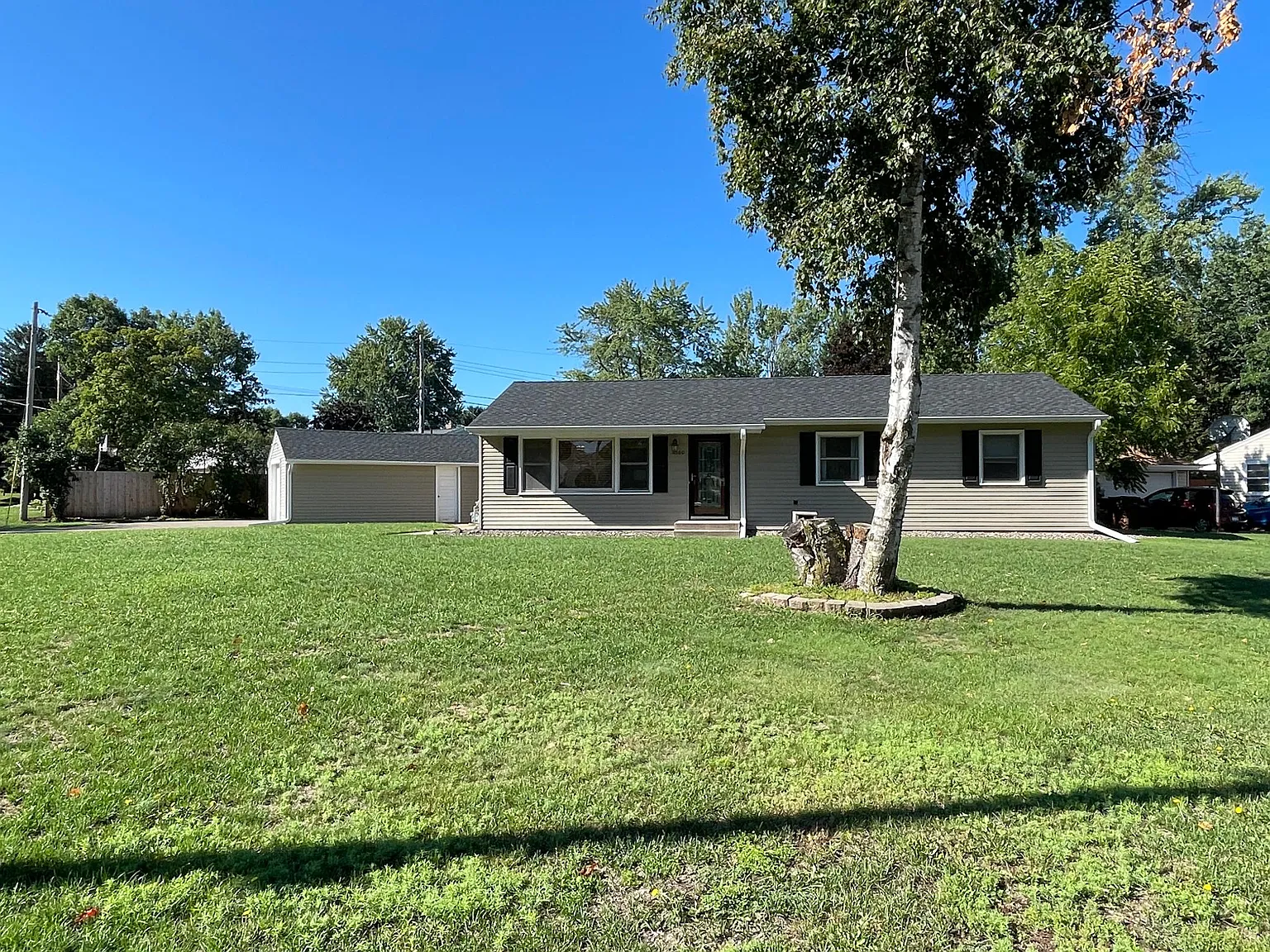 3 bed, 1162 sqft, $2,500 — Photo 1