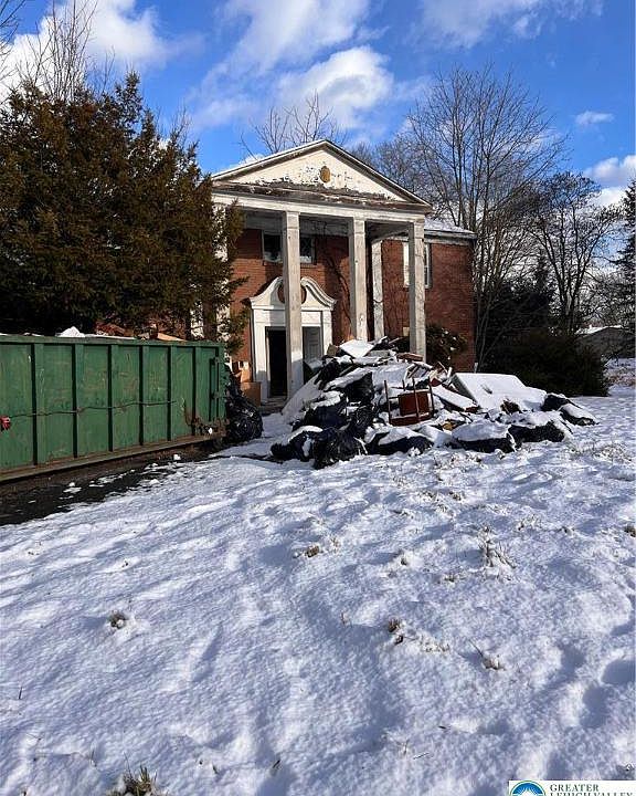 1st image of 199 Highland Rd