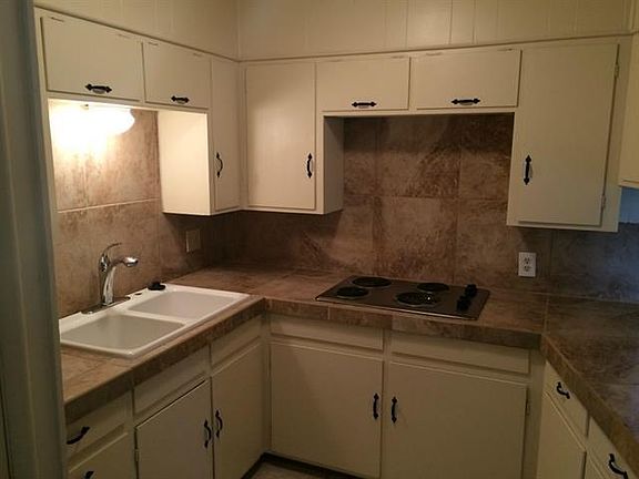 3rd image of 4629 N 2nd St