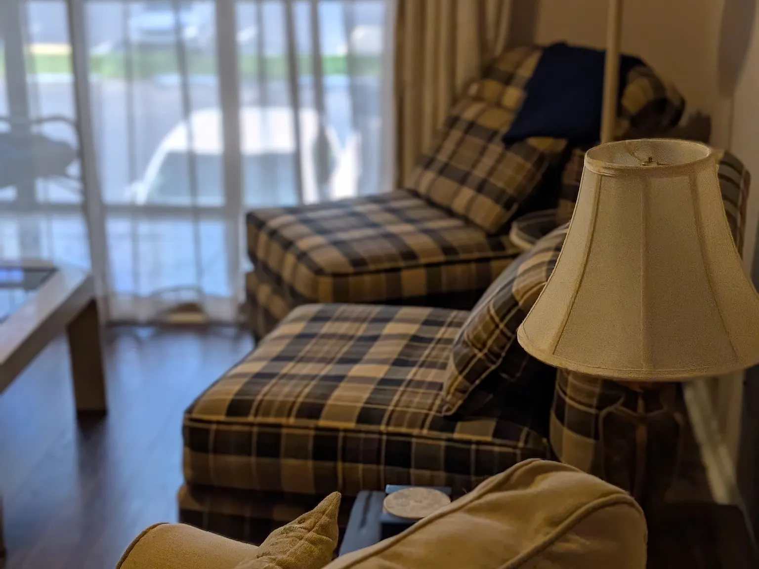 2 bed, 919 sqft, $1,800 — Photo 2