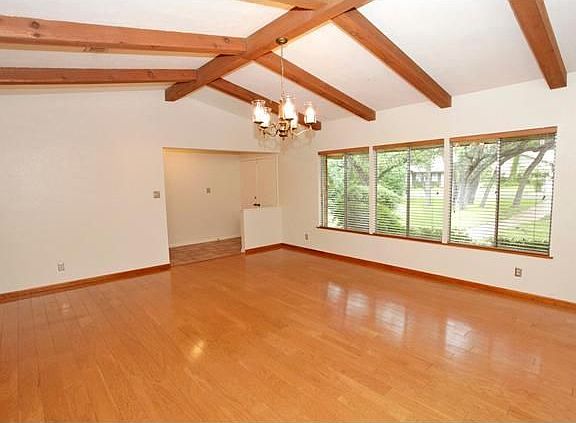 5th image of 8109 Hillrise Dr