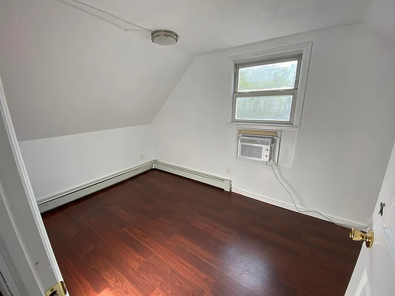 132 Cambridge Ave #2 — Photo 5