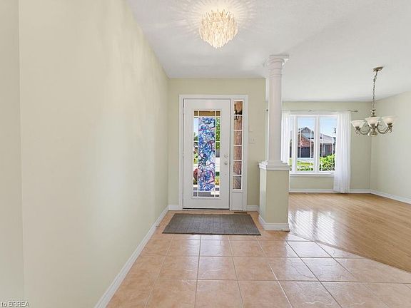 4th image of 30 Cobblestone Dr